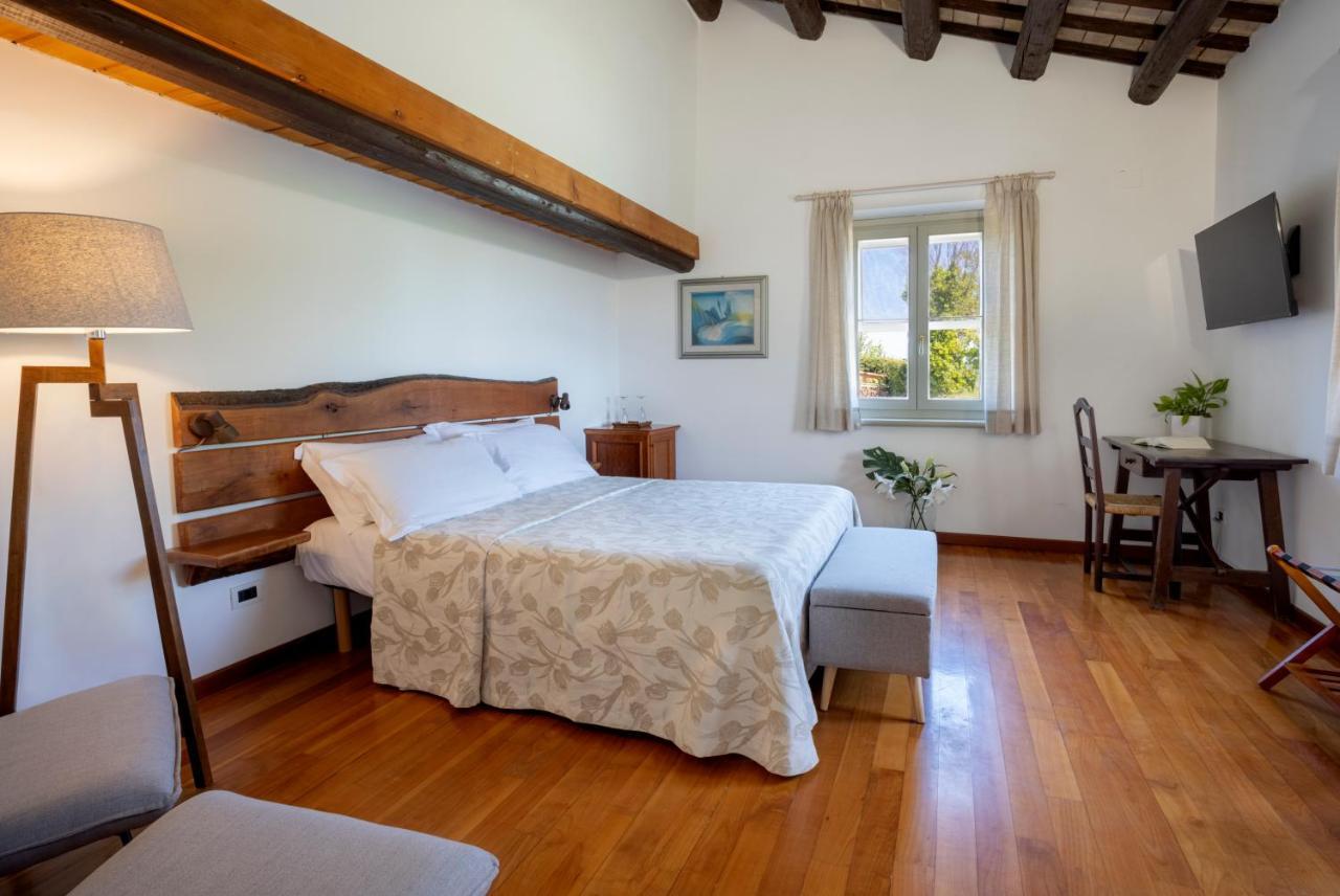 Villa Lemarche B&B Rustico ภายนอก รูปภาพ