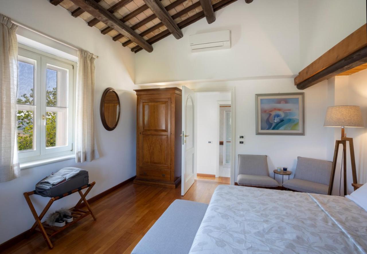 Villa Lemarche B&B Rustico ภายนอก รูปภาพ