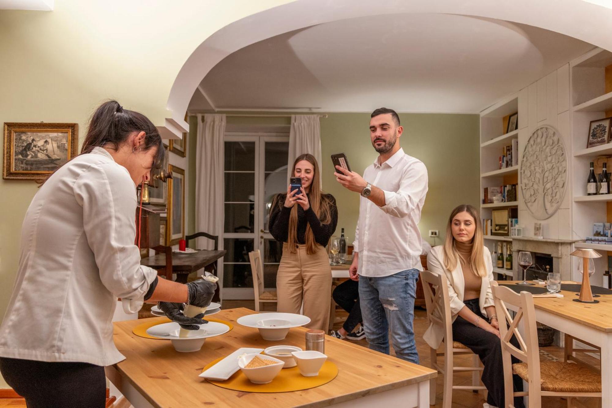 Villa Lemarche B&B Rustico ภายนอก รูปภาพ